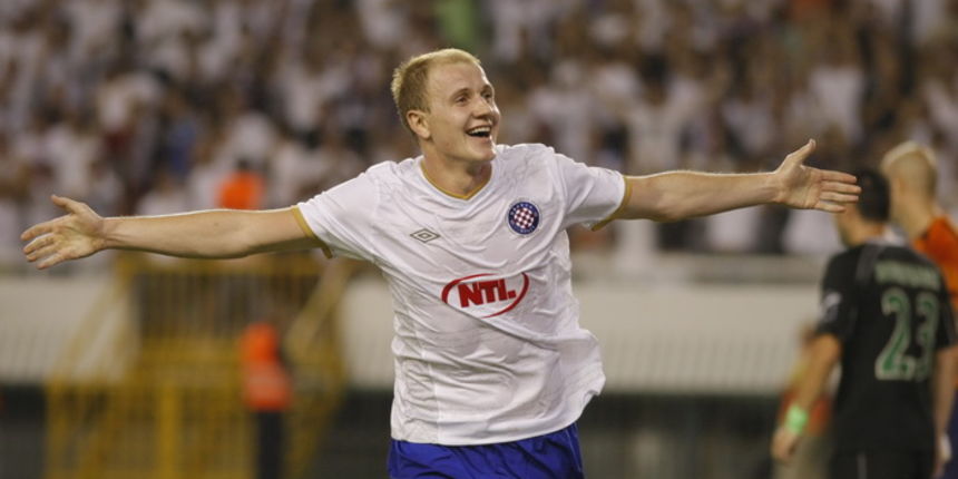 Split,190810.
Stadion Poljud.
Nogometna utakmica kvalifikacija za europsku ligu izmedju Hajduka i Unirea.
Na fotografiji: Senijad Ibricic slavi pogodak
Foto: Duje Klaric / CROPIX Split,190810.
Stadion Poljud.
Nogometna utakmica kvalifikacija za europsku ligu izmedju Hajduka i Unirea.
Na fotografiji: Senijad Ibricic slavi pogodak
Foto: Duje Klaric / CROPIX