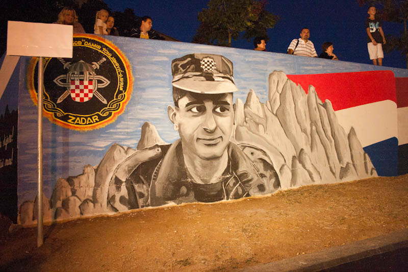 Bili Brig kod Ošk. Zadarski otoci: Svečanost imenovanja trga po D.T. Gavranu, foto: Darko Belančić