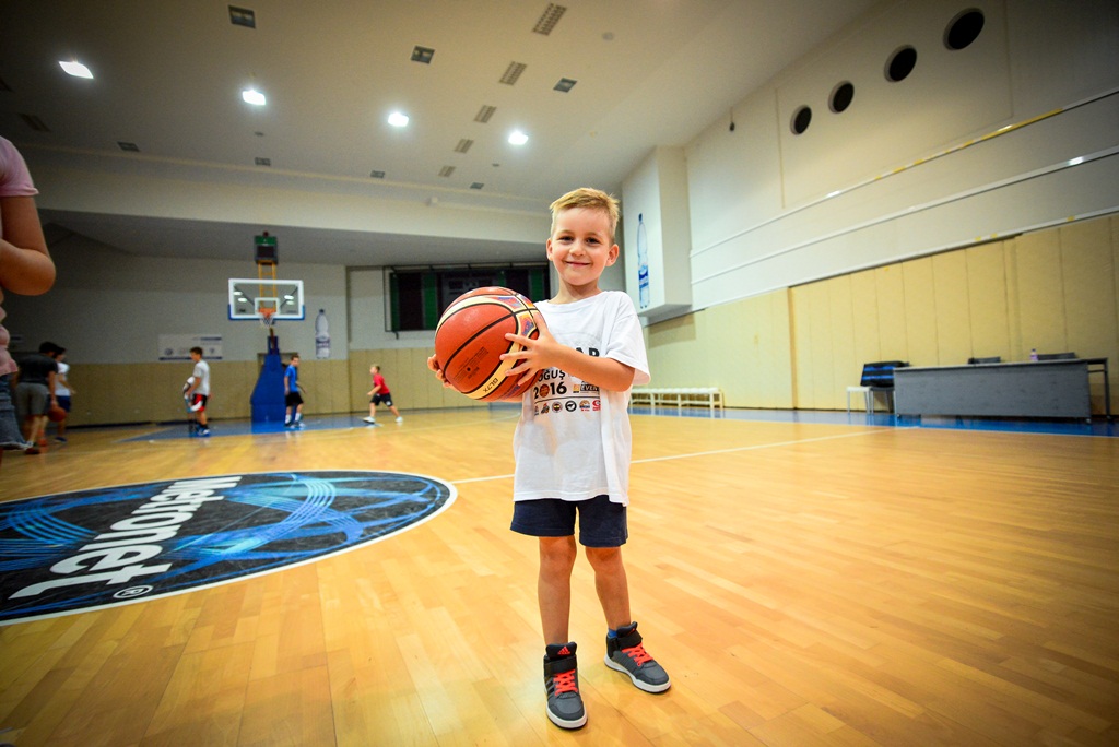 Projekt Koš za koš: Bili brig osvojio turnir i obnovu kvartovskog igrališta. Foto: Iva Perinčić Projekt Koš za koš: Bili brig osvojio turnir i obnovu kvartovskog igrališta. Foto: Iva Perinčić