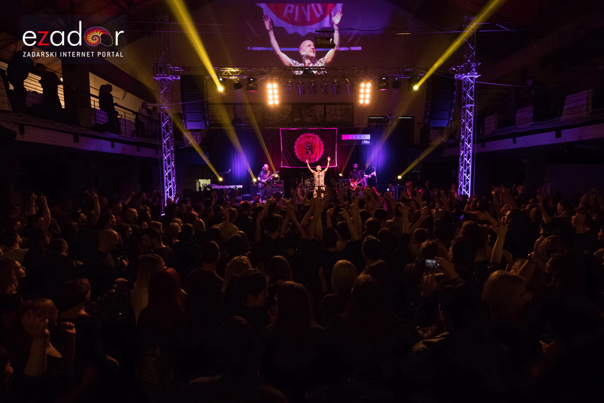 Hladno pivo @ Arsenal Zadar Hladno pivo @ Arsenal Zadar