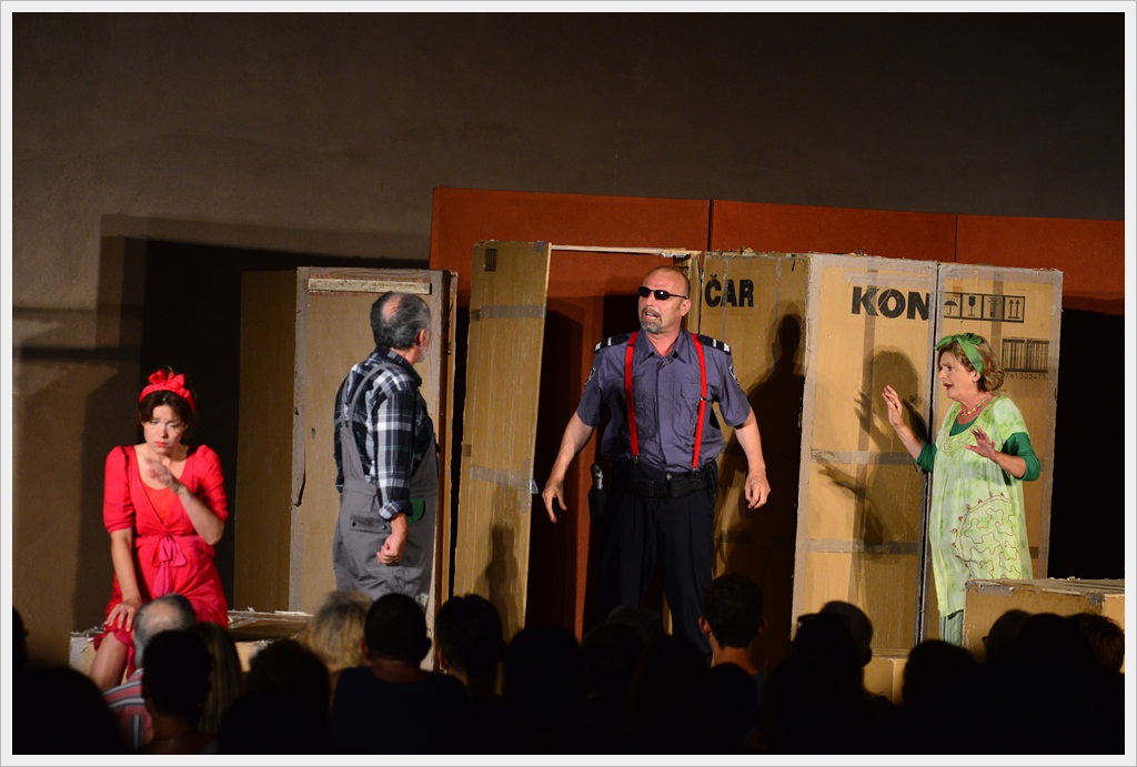 Histrioni: Urnebesna komedija “Ne plaćamo, ne plaćamo!” Histrioni: Urnebesna komedija “Ne plaćamo, ne plaćamo!”