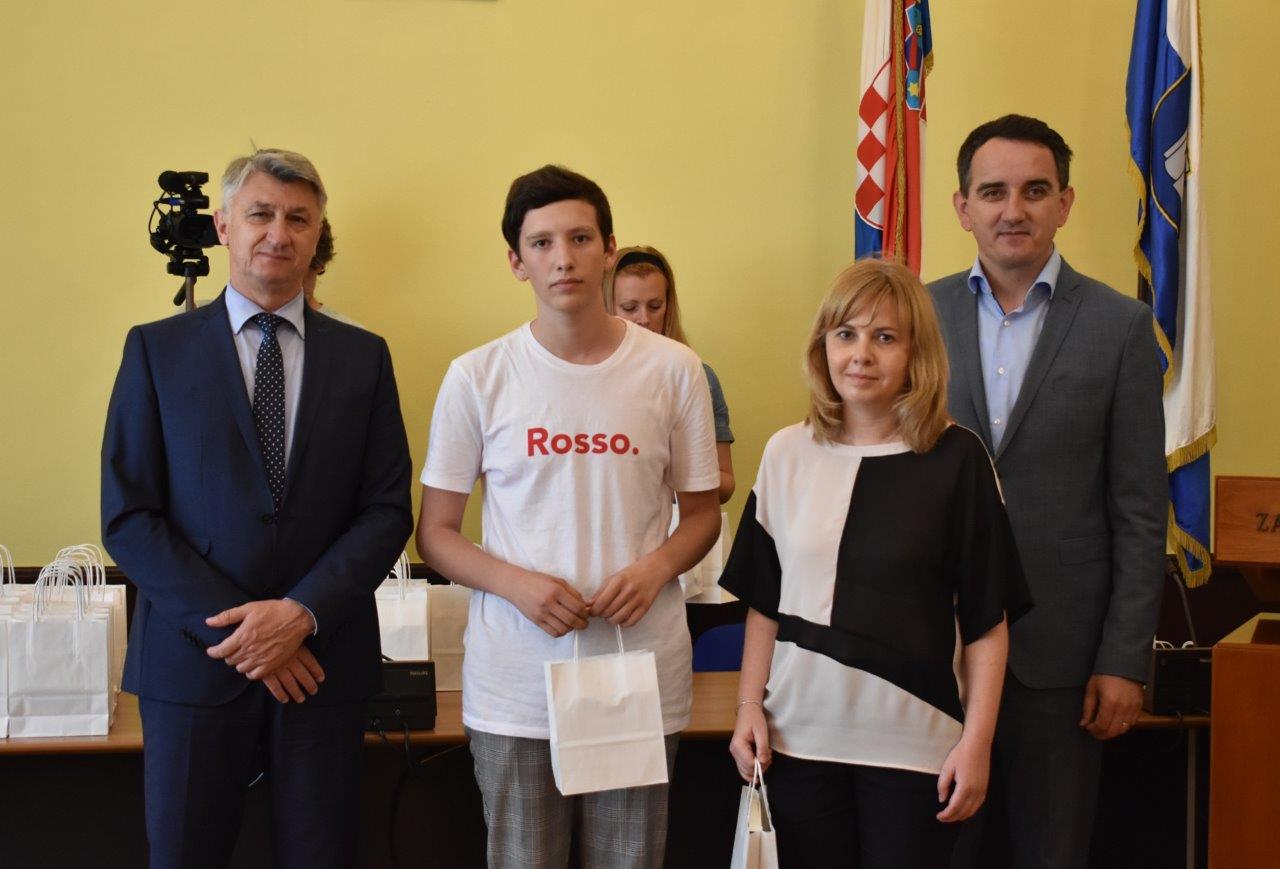 Prijem za nagrađivane učenike osnovnih i srednjh škola