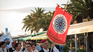 11. Gastol stol na biogradskoj rivi. Foto: Vinko Pešić 11. Gastol stol na biogradskoj rivi. Foto: Vinko Pešić