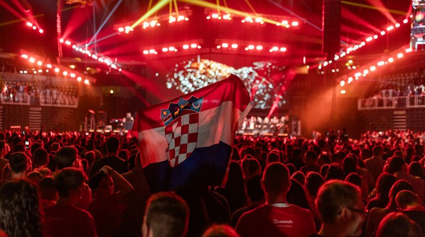 Koncert Domu mom u Areni Zagreb Koncert Domu mom u Areni Zagreb