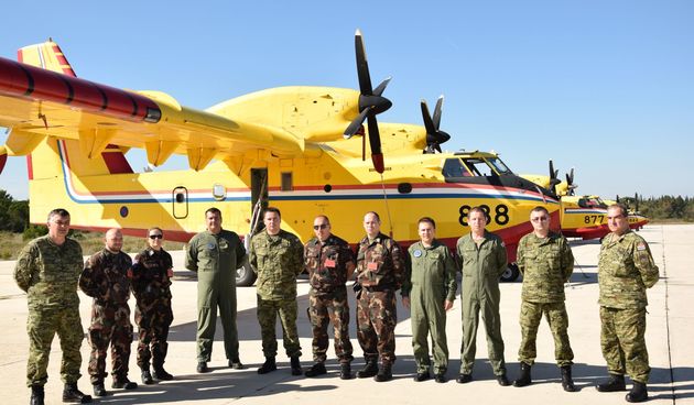 Mađari u posjeti bazi u Zemuniku