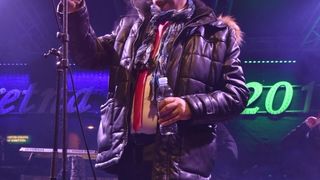 Mladen Grdović pjesmom uveo Poreč u Novu 2017.