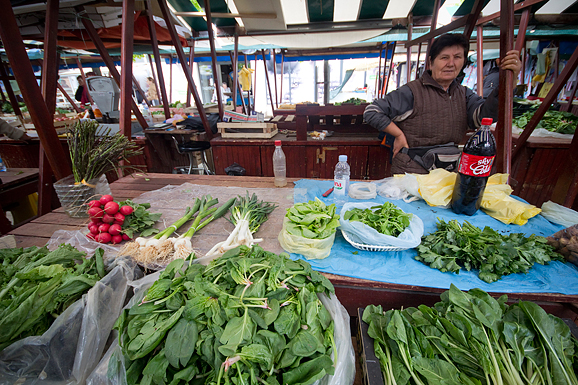 Đir po pijaci, 17. travnja 2012. (foto:Saša Čuka)