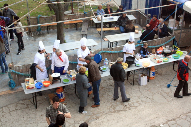 Banj: Poznati kuhaju s Renatom Kraljevom Banj: Poznati kuhaju s Renatom Kraljevom