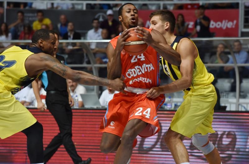 ZDBT 2016: KK Cedevita – Fenerbahce 77-88. Photo: Hrvoje Jelavić/PIXSELL ZDBT 2016: KK Cedevita – Fenerbahce 77-88. Photo: Hrvoje Jelavić/PIXSELL