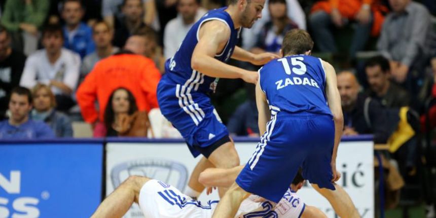 04.06.2013., KC Drazen Petrovic, Zagreb – Treca utakmica finala doigravanja za prvaka Hrvatske, KK Cibona – KK Zadar.Photo: Igor Kralj/PIXSELL 04.06.2013., KC Drazen Petrovic, Zagreb – Treca utakmica finala doigravanja za prvaka Hrvatske, KK Cibona – KK Zadar.Photo: Igor Kralj/PIXSELL