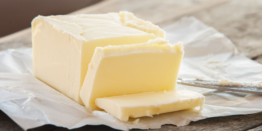 Nemasni maslac – zvuči ‘fancy’, ali možete ga nabaviti online i u mnogim trgovinama koje imaju deklaraciju ‘ghee’. Taj pročišćeni maslac obiluje omega 3 masnim kiselinama Nemasni maslac – zvuči ‘fancy’, ali možete ga nabaviti online i u mnogim trgovinama koje imaju deklaraciju ‘ghee’. Taj pročišćeni maslac obiluje omega 3 masnim kiselinama