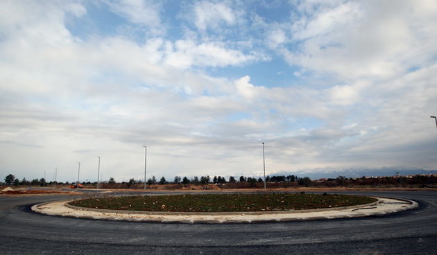 Zadar, Murvica, 210213.
Poslovna zona Murvica jug. Ulazak i radovi u poslovnoj zonu Murvica jug koja bi do ljeta trebala biti zavrsena. Radovi su u tijeku.
Foto: Jure Miskovic / CROPIX