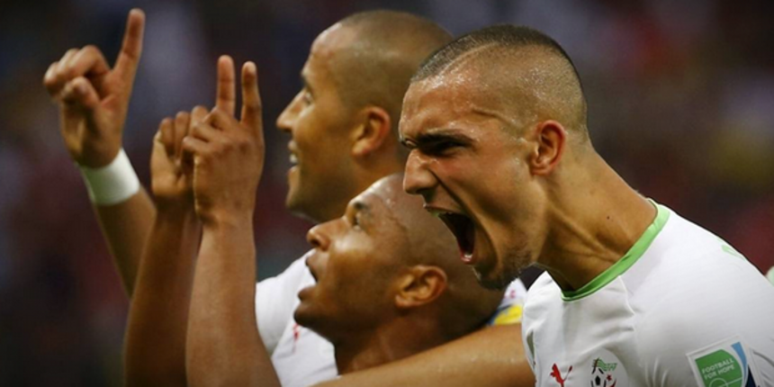 Slavlje nogometaša Alžira, foto: l’equipe Slavlje nogometaša Alžira, foto: l’equipe