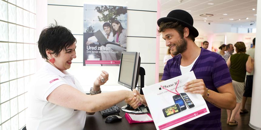 Gibonni i Luka Nižetić među prvima kupili iPhone 3GS