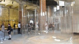 Na 16. Venecijanskom bijenalu otvoren Hrvatski paviljon s instalacijom Oblak Pergola Na 16. Venecijanskom bijenalu otvoren Hrvatski paviljon s instalacijom Oblak Pergola