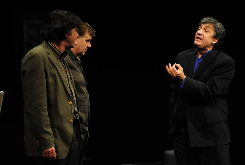 Predstava “Art” u HNK Zadar, foto: Nenad Marčev Predstava “Art” u HNK Zadar, foto: Nenad Marčev