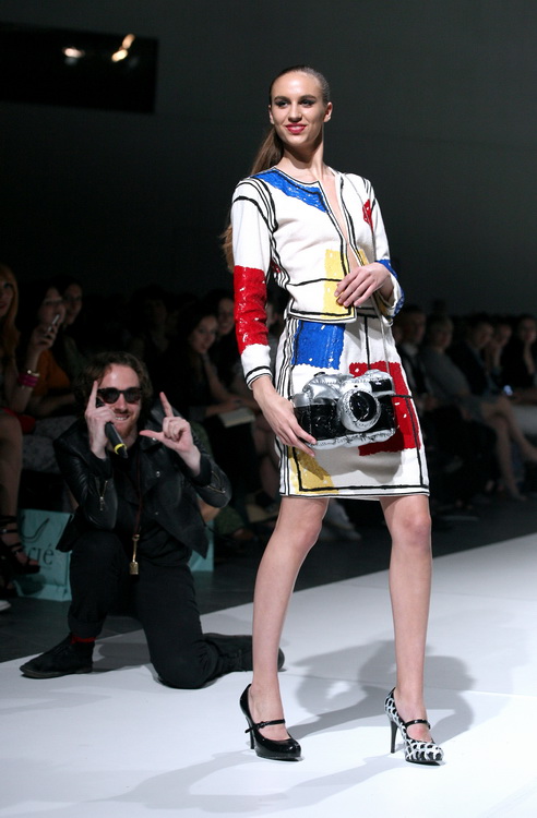 Zagreb, 200511.
Hypo zgrada.
Dreft fashion week Zagreb.
Dizajner The Rodnik band.
Foto: Biljana Gaurina / CROPIX