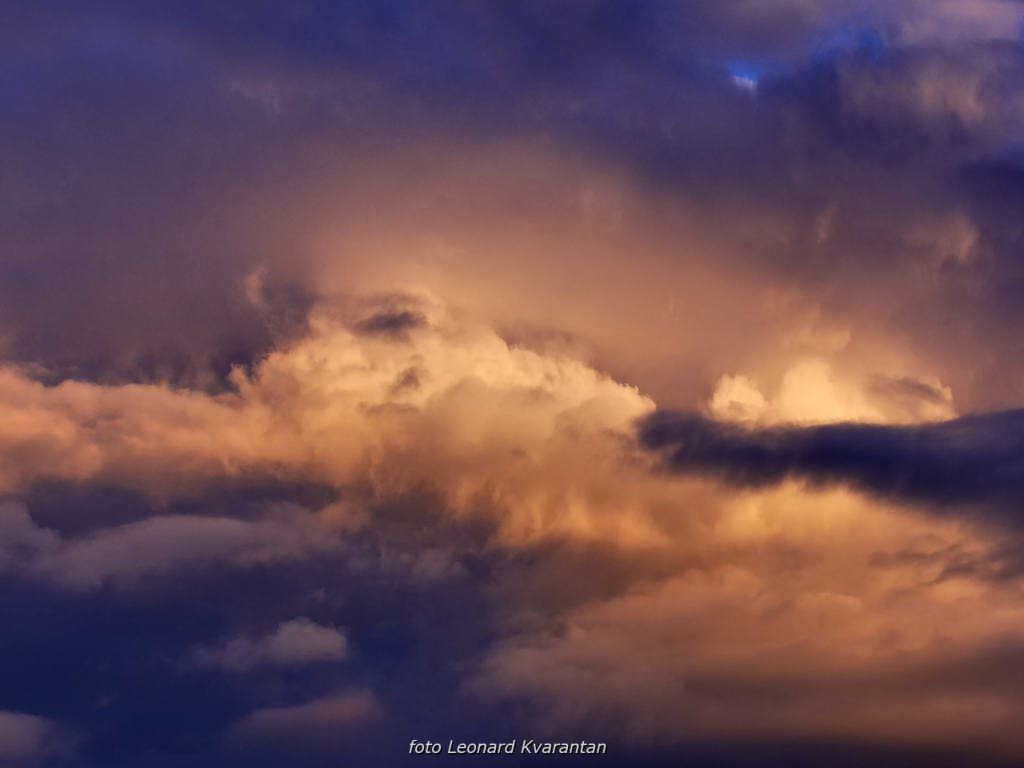 Oblaci nad Zadrom, Foto: Magla promijenila uobičajene prizore grada i okolice, Foto: Leonard Kvarantan Oblaci nad Zadrom, Foto: Magla promijenila uobičajene prizore grada i okolice, Foto: Leonard Kvarantan
