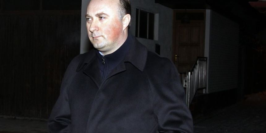 Koprivnica, 210110.
Uskok je pokrenuo istragu protiv Damira Polanceca. Zvonko Beljo vlasnik krizevacke tvrtke Gradec preko koje je Podravka oprala deset milijuna kuna izravno tereti Damira Polanceca za krivicno djelo.
Na slici: Damir Polancec daje izjavu