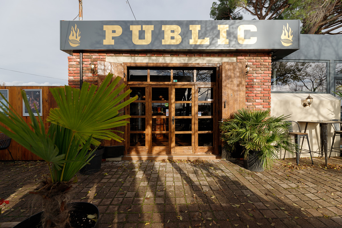 Posjetili smo novootvoreni Public Steak & Burger House u Zadru