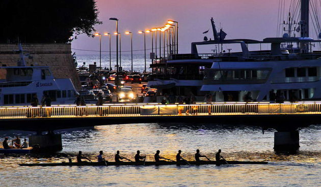 Jazine: Veslački dvoboj osmeraca i 40 godina generacije 1975, Foto: Leo Kvarantan
