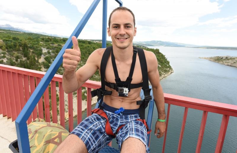 Mario Možnik otvorio bungee jumping sezonu na Masleničkom mostu, Photo: Hrvoje Jelavic/PIXSELL