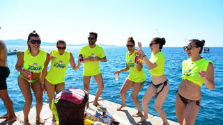 10. dm Millennium Jump na zadarskoj rivi – 3 tisuće skakača poslalo prekrasnu priču u svijet 10. dm Millennium Jump na zadarskoj rivi – 3 tisuće skakača poslalo prekrasnu priču u svijet