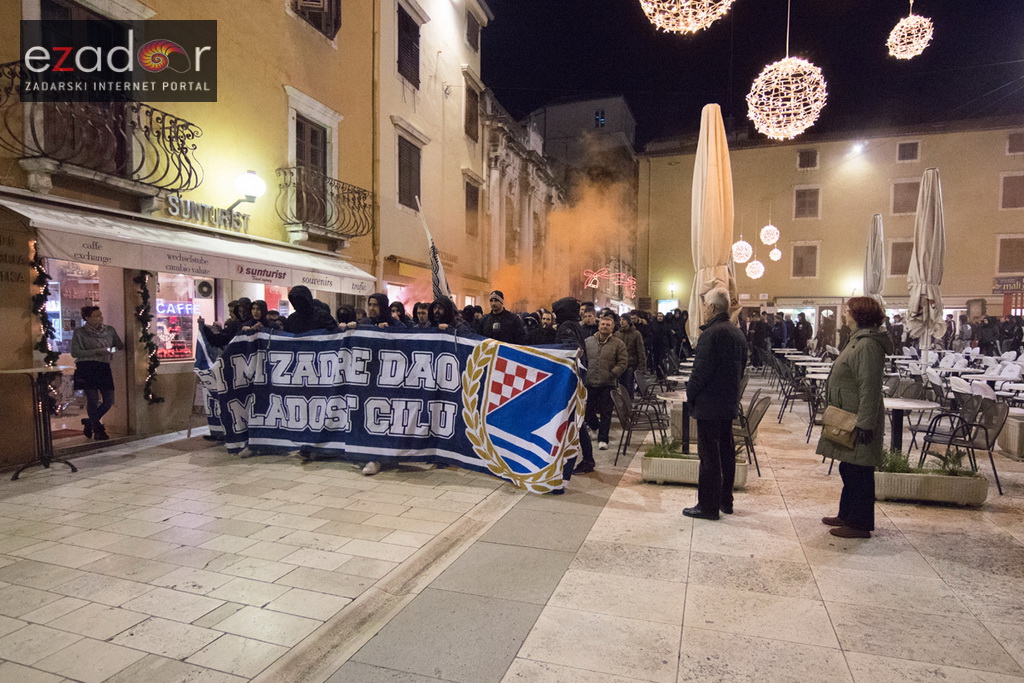 Okupljanje Tornada na Forumu i korteo do Krešinog doma Okupljanje Tornada na Forumu i korteo do Krešinog doma