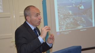 Ministar Krstičević posjetio eskadrilu transportnih helikoptera Ministar Krstičević posjetio eskadrilu transportnih helikoptera