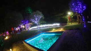 Perivoj Jelene Madijevke na trgu Pet bunara dobio je novo bozicno ruho. Photo: Filip Brala/PIXSELL Perivoj Jelene Madijevke na trgu Pet bunara dobio je novo bozicno ruho. Photo: Filip Brala/PIXSELL