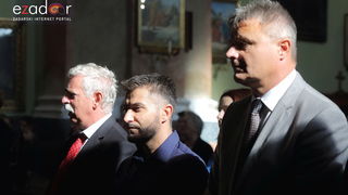 Bibinjci gradišćanskim Hrvatima darovali 1.82 metara visok kip sv. Roka Bibinjci gradišćanskim Hrvatima darovali 1.82 metara visok kip sv. Roka