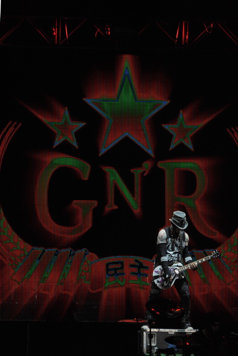 Split, 170712.
Koncert americke grupe Guns ‘n’ Roses koja je krajem 80-ih i pocetkom 90-ih bila jedna od vodecih grupa svijeta, danas je s malo manje popularnosti gostovala u splitskoj Spaladium Areni gdje se okupilo nekoliko tisuca obozavatelja. 
Na foto
