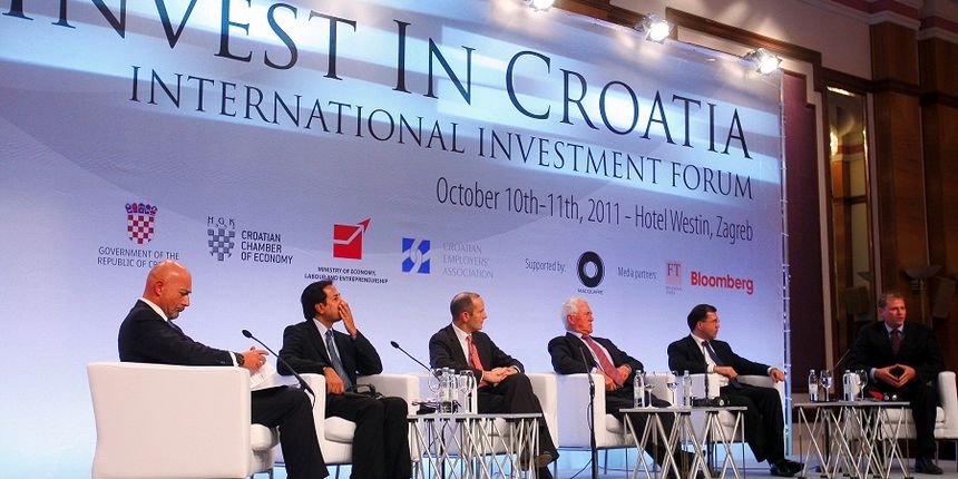 Hrvatska vlada uz pomoc HGK i HUP-a organizirala je prvi Medjunarodni investicijski forum Invest in Croatia. Na slici: Ferit Sahenk, Mohamed Althani, David Fass, Stronach Frank, Domagoj Milosevic. Foto: Goran Mehkek / CROPIX