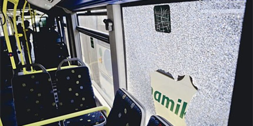 Autobus, kontrola, foto: CROPIX Autobus, kontrola, foto: CROPIX