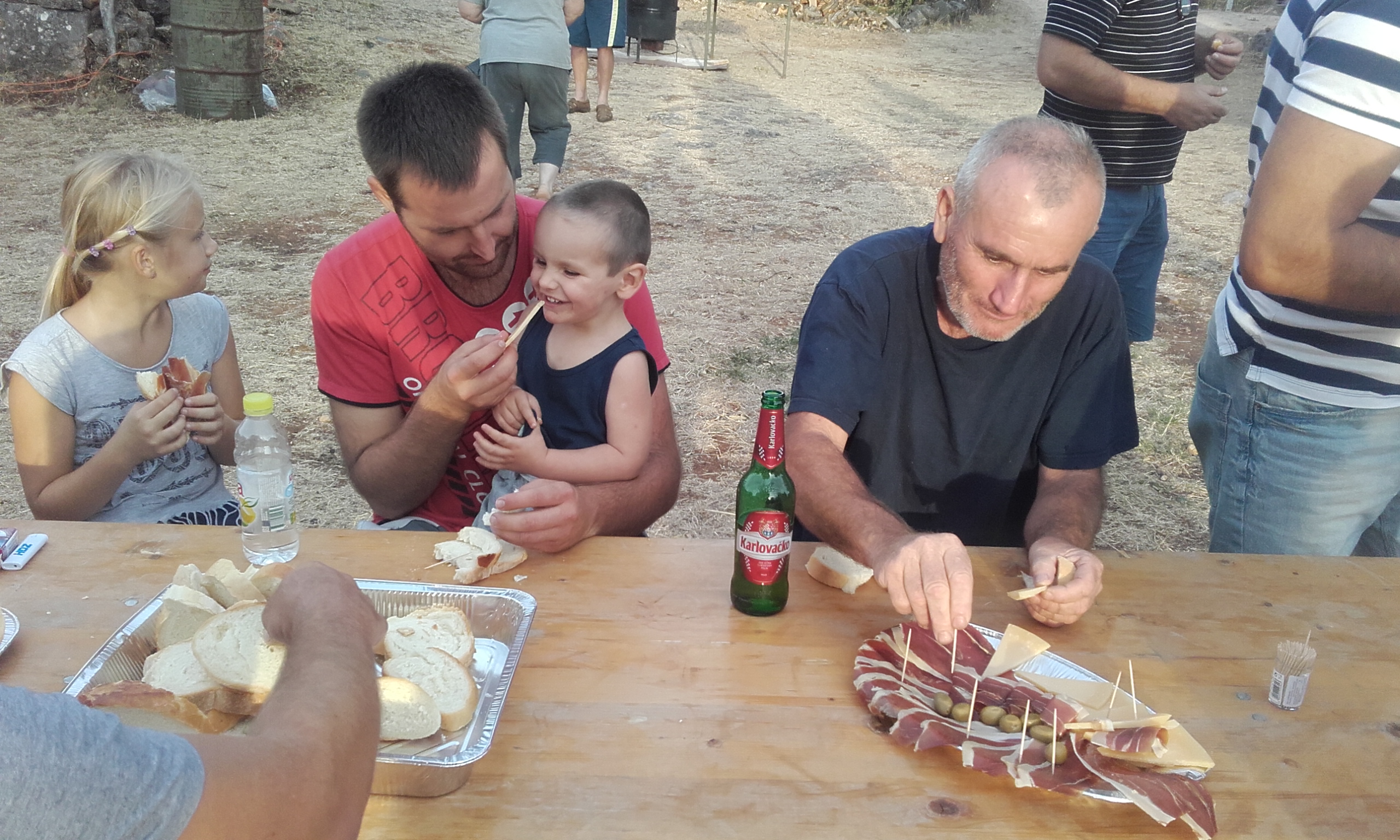 Varoška fešta Jurjevića na Guvnu Varoška fešta Jurjevića na Guvnu