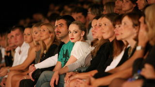 Zagreb, 250909.
U staroj tvornici Zagrepcanka od 24.09.-26.09. odrzava se modna revija Dove Fashion.hr.
Na slici: Jelena Veljaca i Janko Popovic Volaric.
Foto: Neja Markicevic /CROPIX