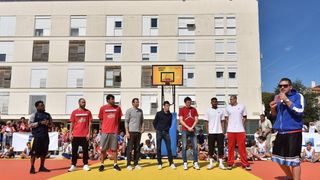 Kid’s Day na Forumu: Vassilis Spanoulis s klincima zaigrao basket 3na3, Foto: Dino Stanin/PIXSELL