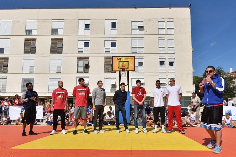 Kid’s Day na Forumu: Vassilis Spanoulis s klincima zaigrao basket 3na3, Foto: Dino Stanin/PIXSELL