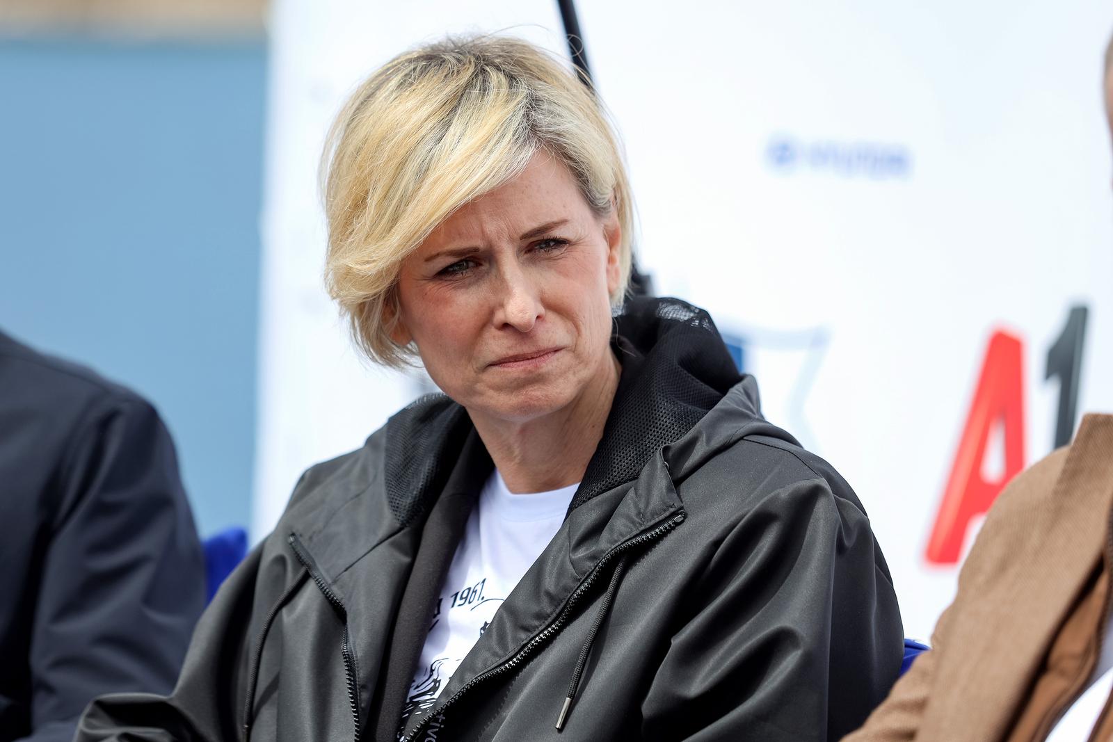 Ekološka manifestacija “Uz more, za more: zelena misija za održivu budućnost Hrvatske” održala se danas na plivarici Škoda koja je jutros u 11 sati isplovila iz zadarske luke Gaženica prema Ugljanu gdje će se provela akcija izvlačenja odbačenih ribarskih Ekološka manifestacija “Uz more, za more: zelena misija za održivu budućnost Hrvatske” održala se danas na plivarici Škoda koja je jutros u 11 sati isplovila iz zadarske luke Gaženica prema Ugljanu gdje će se provela akcija izvlačenja odbačenih ribarskih