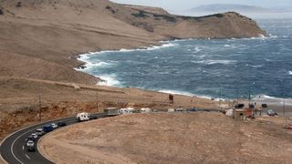 Olujna bura prekinula trajektni promet između Prizne i Žigljena. Photo: Dalibor Urukalović/PIXSELL Olujna bura prekinula trajektni promet između Prizne i Žigljena. Photo: Dalibor Urukalović/PIXSELL