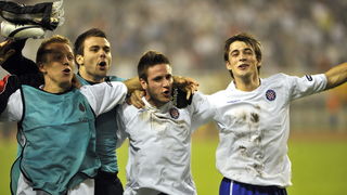 Split, 300910. Stadion Poljud. Nogometna utakmica drugog kola Europske lige, Hajduk – Anderlecht. Na slici: slavlje Hajdukovaca nakon sto je Ante Vukusic postigao pogodak. Foto: Josko Ponos / CROPIX Split, 300910. Stadion Poljud. Nogometna utakmica drugog kola Europske lige, Hajduk – Anderlecht. Na slici: slavlje Hajdukovaca nakon sto je Ante Vukusic postigao pogodak. Foto: Josko Ponos / CROPIX