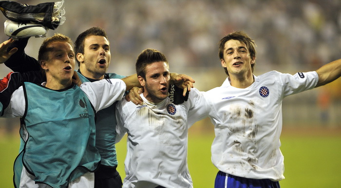 Split, 300910. Stadion Poljud. Nogometna utakmica drugog kola Europske lige, Hajduk – Anderlecht. Na slici: slavlje Hajdukovaca nakon sto je Ante Vukusic postigao pogodak. Foto: Josko Ponos / CROPIX Split, 300910. Stadion Poljud. Nogometna utakmica drugog kola Europske lige, Hajduk – Anderlecht. Na slici: slavlje Hajdukovaca nakon sto je Ante Vukusic postigao pogodak. Foto: Josko Ponos / CROPIX