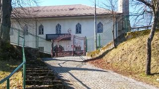 Prijepodne u Cazinu, Kostelski buk i posjet tvrđavi Ostrožac