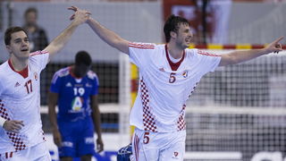 Zaragoza, Spanjolska, 230113.
Gradska dvorana Principe Felipe.
Svjetsko prvenstvo u rukometu za muskarce Spanjolska 2013.
Utakmica cetvrtfinala izmedju reprezentacija Hrvatske i Francuske.
Na fotografiji: slavlje hrvatskih igraca nakon pobjede – Domagoj D Zaragoza, Spanjolska, 230113.
Gradska dvorana Principe Felipe.
Svjetsko prvenstvo u rukometu za muskarce Spanjolska 2013.
Utakmica cetvrtfinala izmedju reprezentacija Hrvatske i Francuske.
Na fotografiji: slavlje hrvatskih igraca nakon pobjede – Domagoj D