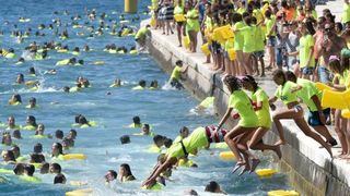 Jubilarni 10. dm Millennium Jump na zadarskoj rivi, Photo: Dino Stanin/PIXSELL Jubilarni 10. dm Millennium Jump na zadarskoj rivi, Photo: Dino Stanin/PIXSELL