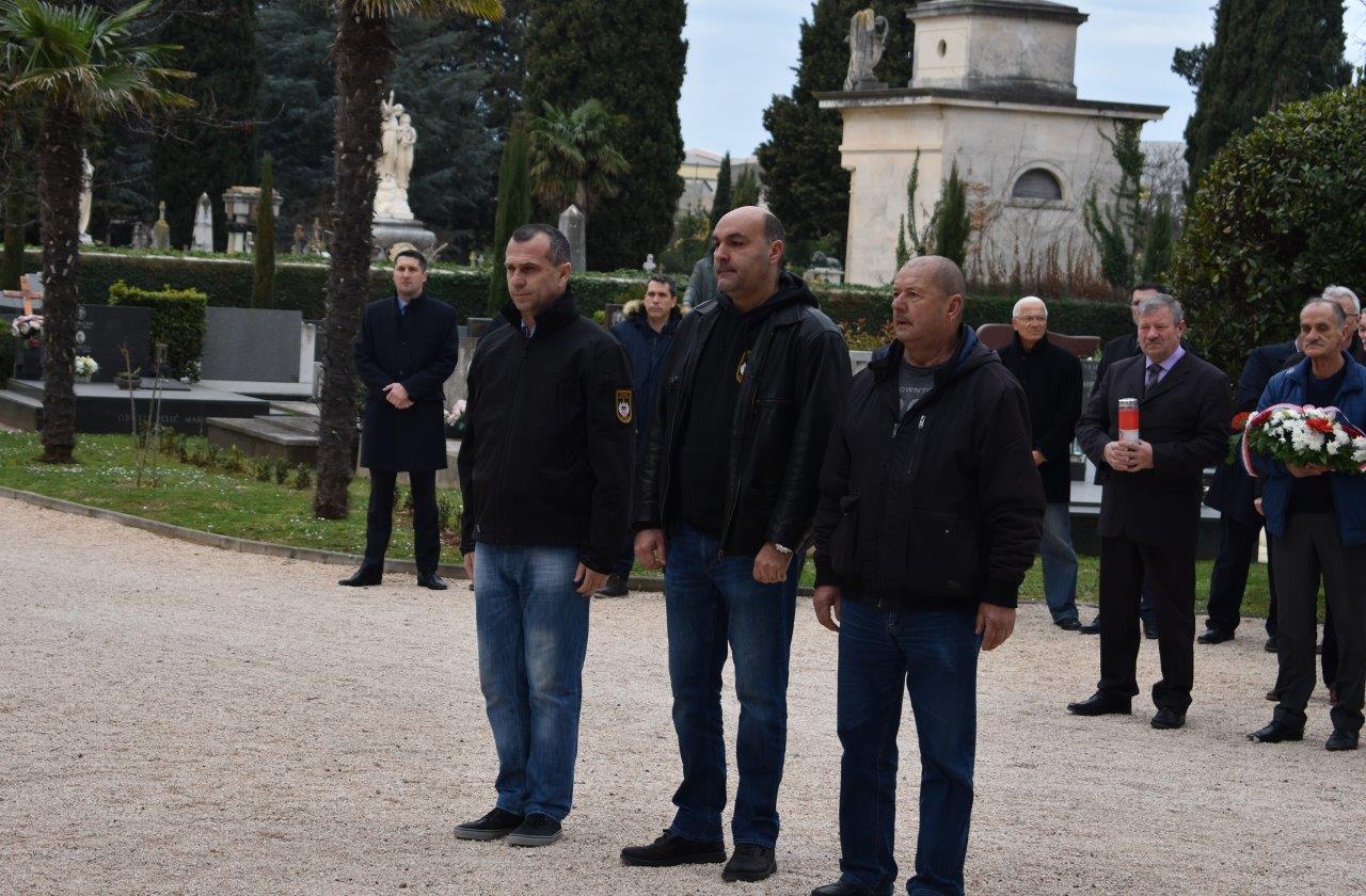 Polaganje vijenaca Polaganje vijenaca