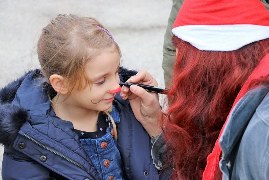 Sveti Nikola darivao mališane na Viru, Krampus bez posla Sveti Nikola darivao mališane na Viru, Krampus bez posla