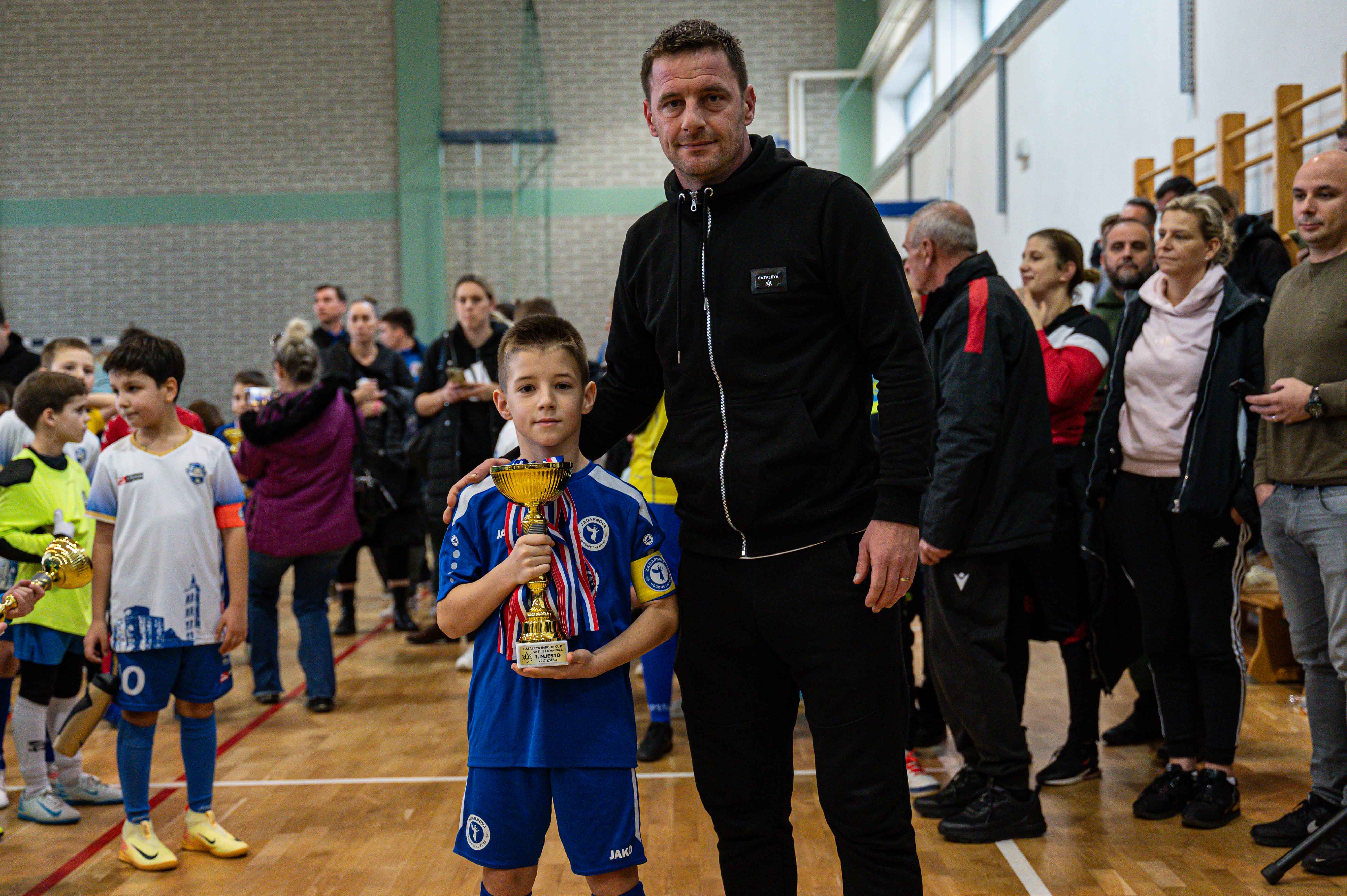 1.Cateleya indoor Cup 1.Cateleya indoor Cup