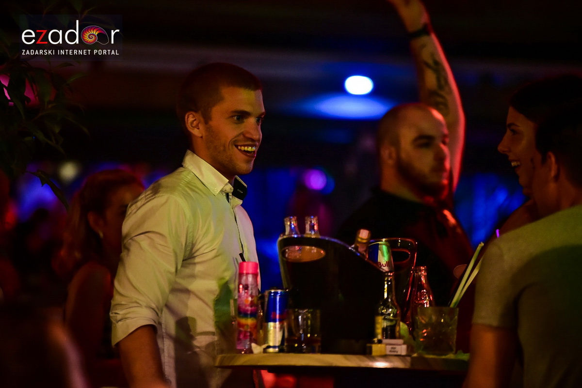 Domenica @ Kult Caffebar