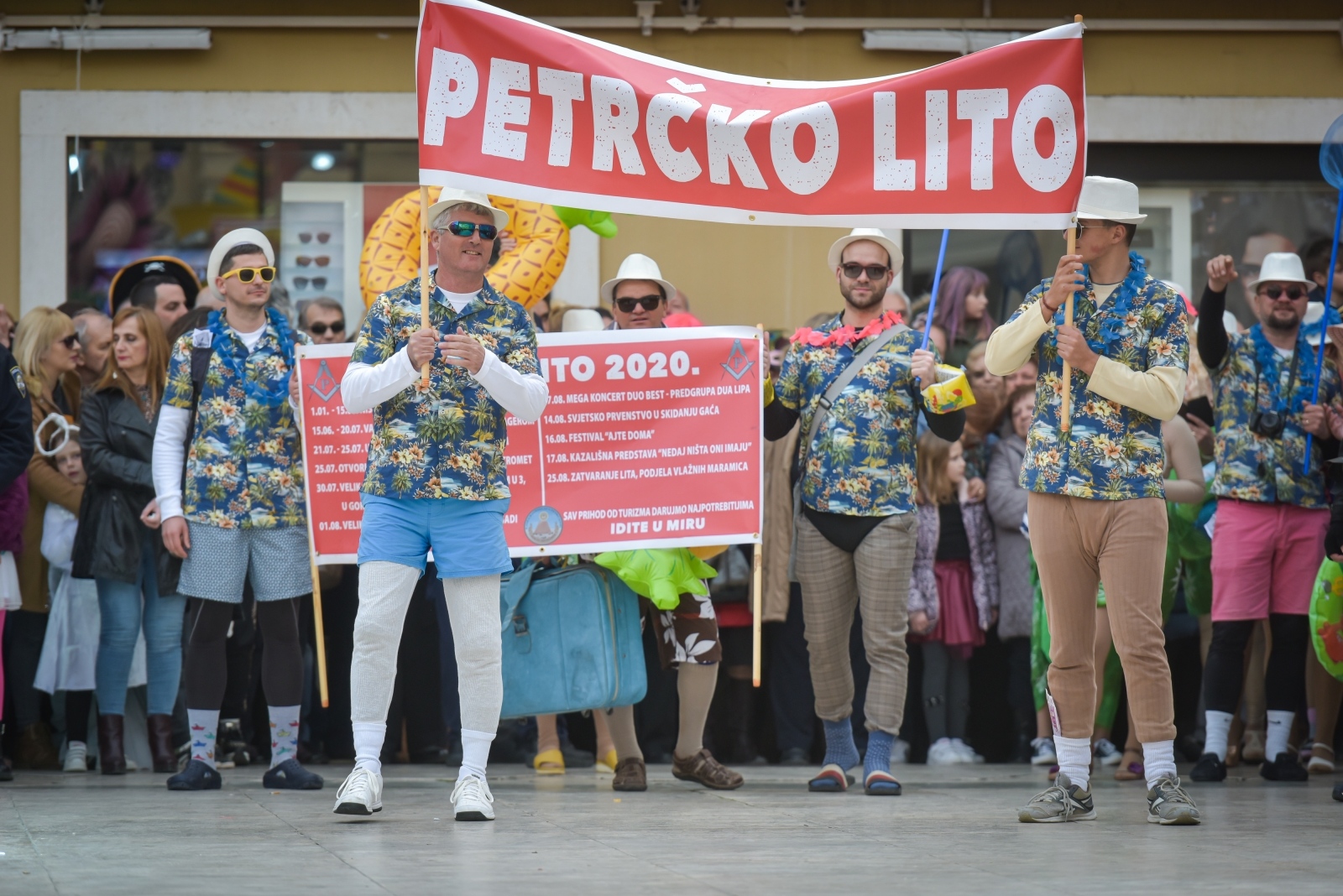 Zadarski Karneval 2020.: Povorka maskiranih skupina